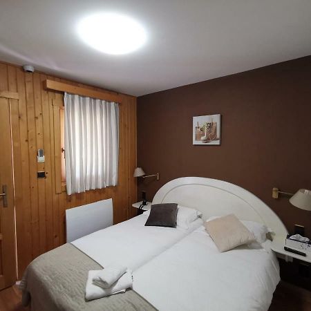 Auberge Saint-Jean Villequier-Aumont Eksteriør bilde