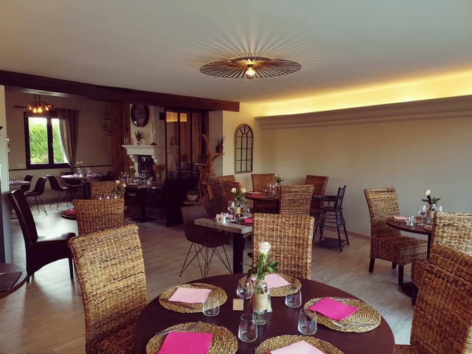 Auberge Saint-Jean Villequier-Aumont Eksteriør bilde